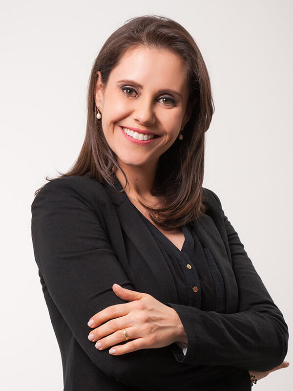 Dra. Aline Borth Machado